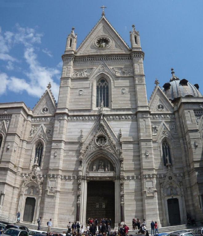 Case Vacanze " Il Duomo" Napoli Rum bild