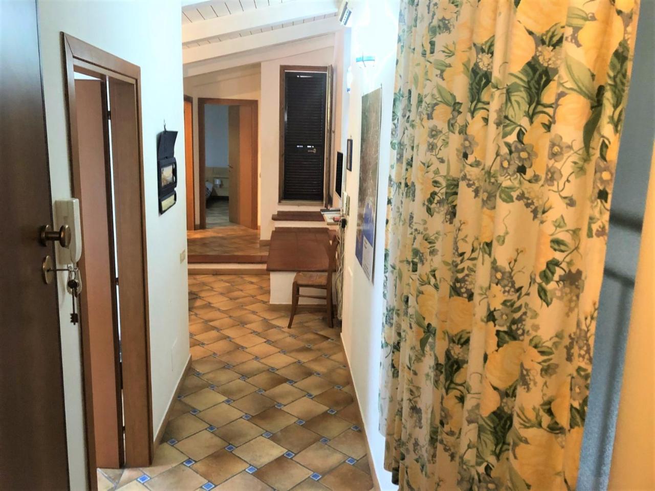 Case Vacanze " Il Duomo" Napoli Exteriör bild