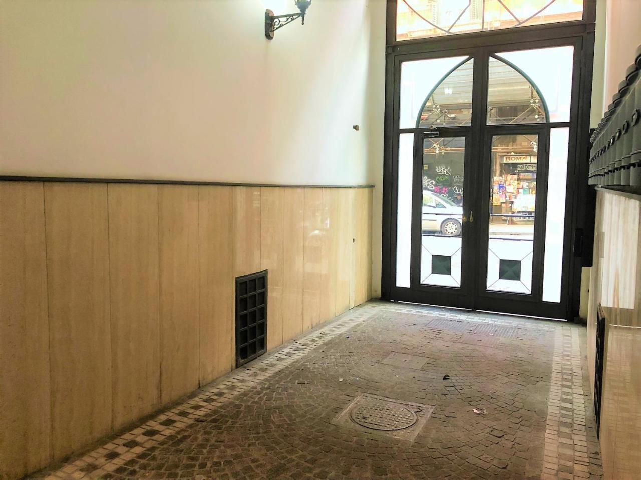 Case Vacanze " Il Duomo" Napoli Exteriör bild